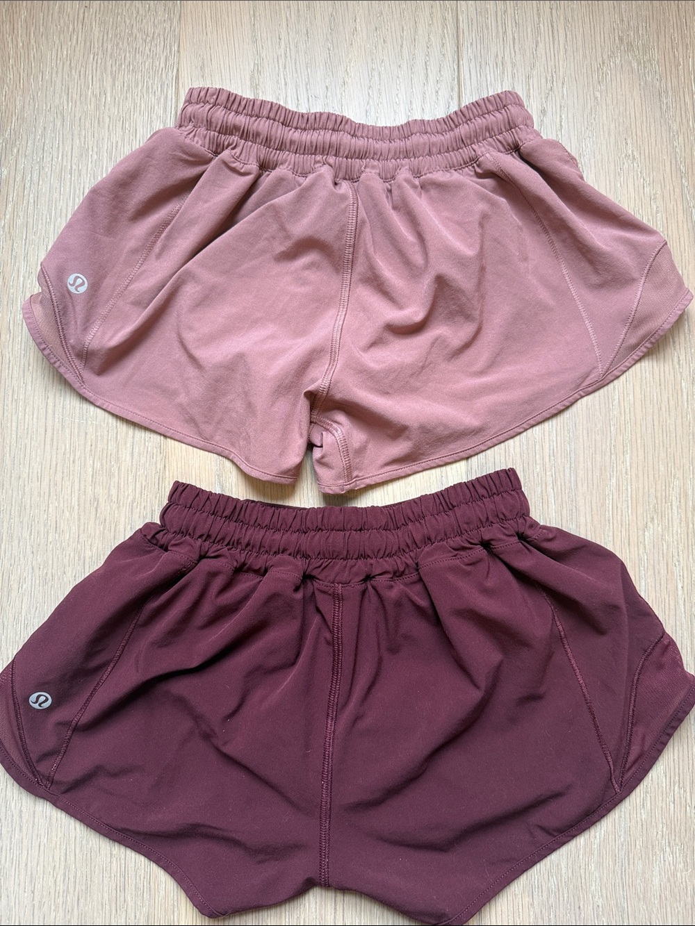 Lululemon Hotty Hot Shorts - Picture 2 of 4